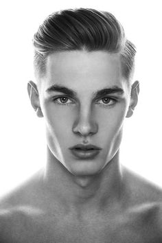 5 Tricks To Get a Sculpted Jawline